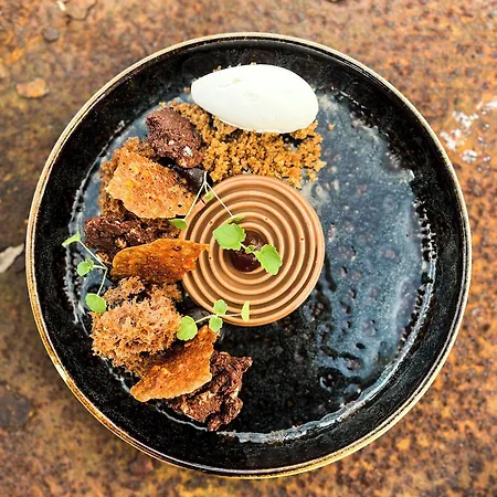 Restaurant Ruimzicht فندق 3*