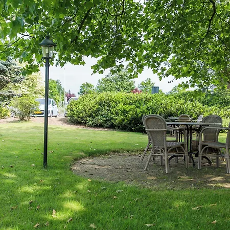 Restaurant Ruimzicht فندق 3*