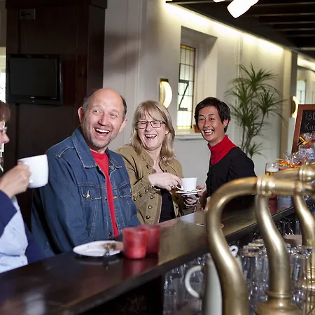 Restaurant Ruimzicht فندق 3*